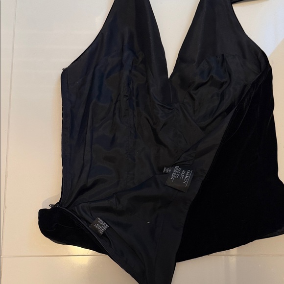 Carmen Marc Valvo Black Halter Blouse - Picture 3 of 7